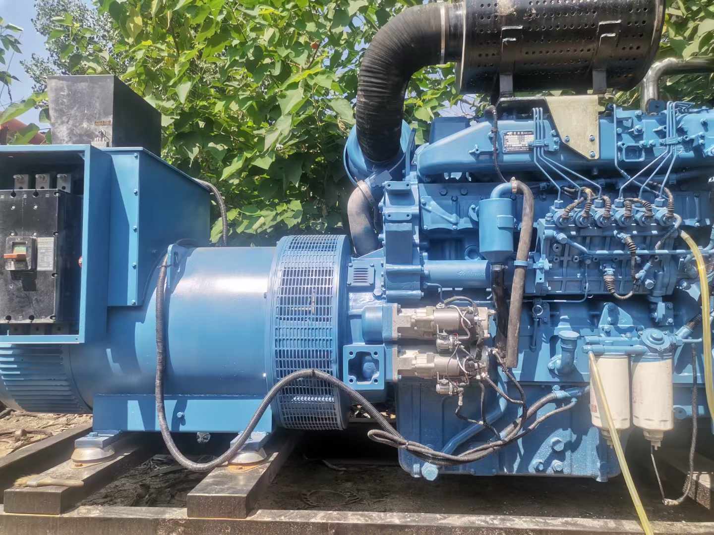 常德详细说明降低 800kW 柴油发电机输出电流波动的方法