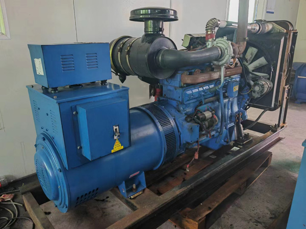 常德100kW柴油发电机组使用多级机油有哪些优缺点？